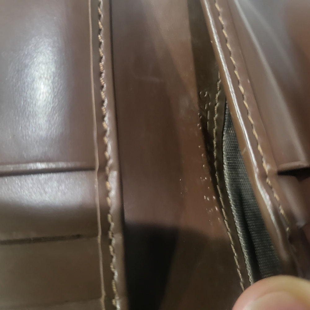 Gucci GG Canvas and Leather Bifold Wallet, Authentic. - Picture 9 of 13